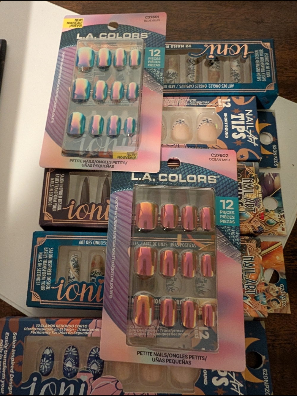 L.A. Colors Iridescent Pink and Gold Press-On Nails